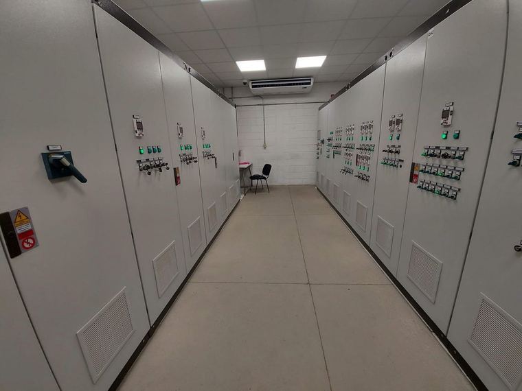 Sala de paneles eléctricos instalada por IMEC