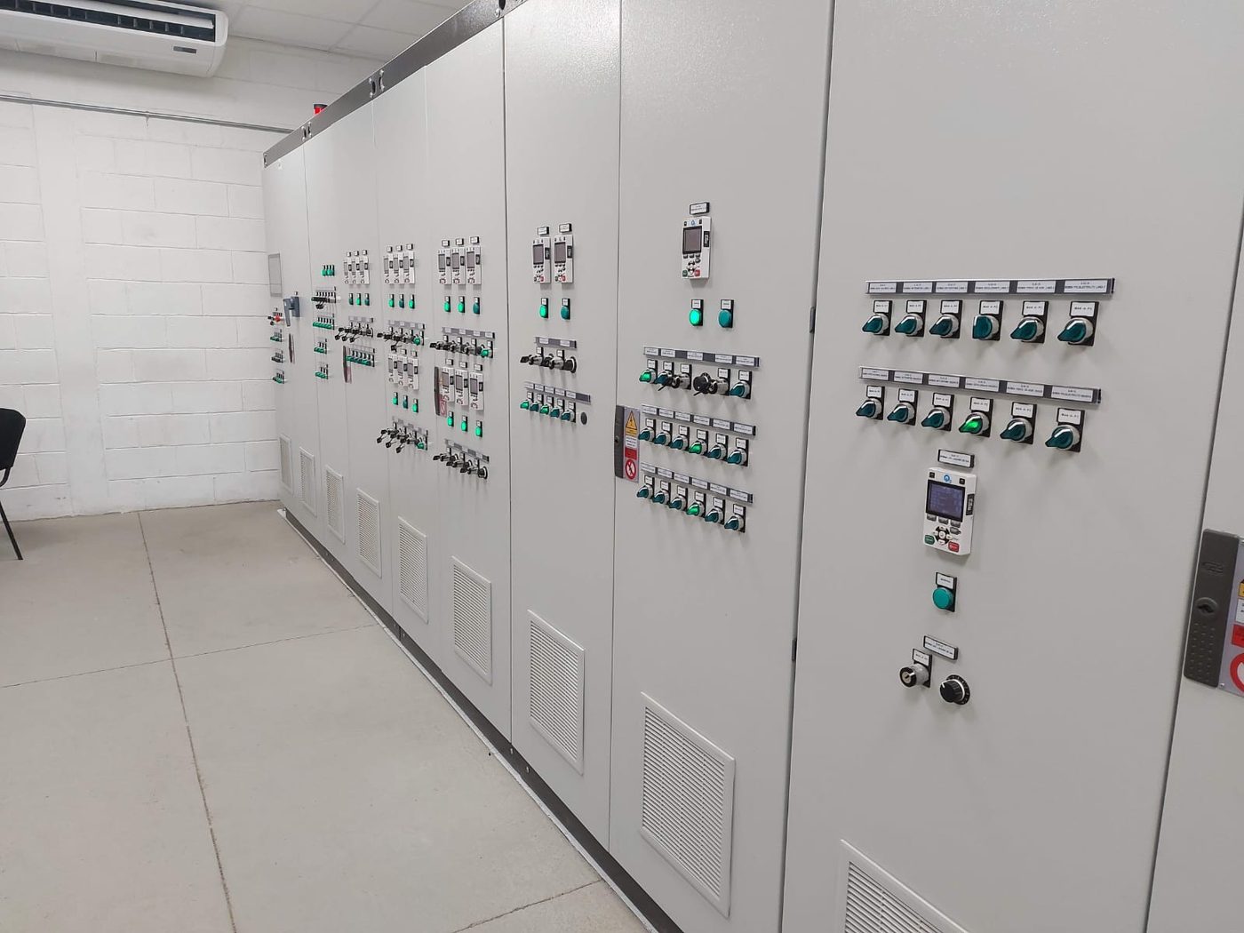 Paneles de control y automatización fabricados e instalados por IMEC