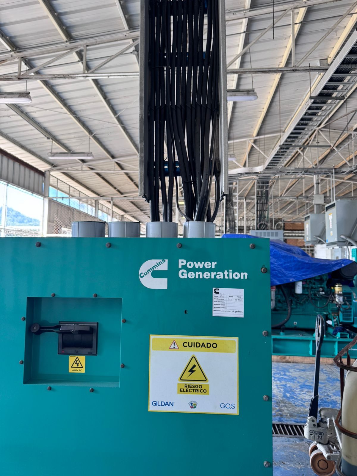 Canalización eléctrica y acometida de generador instaladas por IMEC
